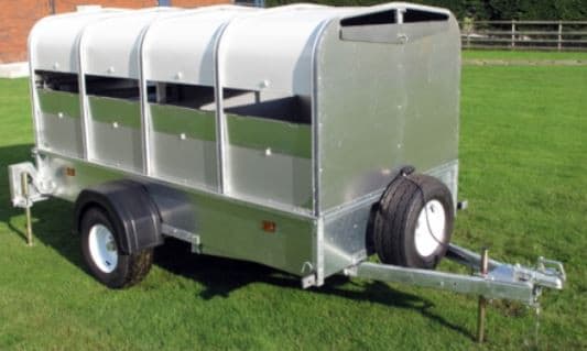 Remorque Bétailère INDESPENSION LT14084 1400 kg