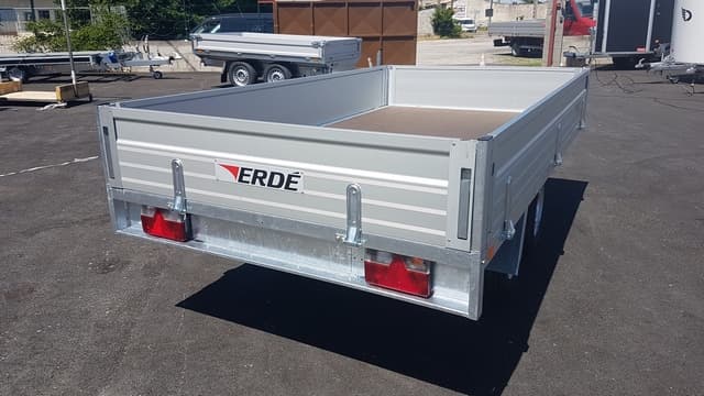 Plateau ridelle Lider 33685 TIM REG 2000kg 2 essieux freinés