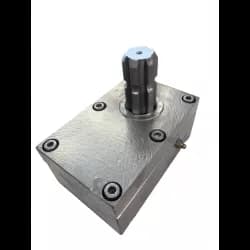 Boitier inverseur de prise de force Kubota B6000 - 18 cannelures anti-horaire, 6 cannelures horaire