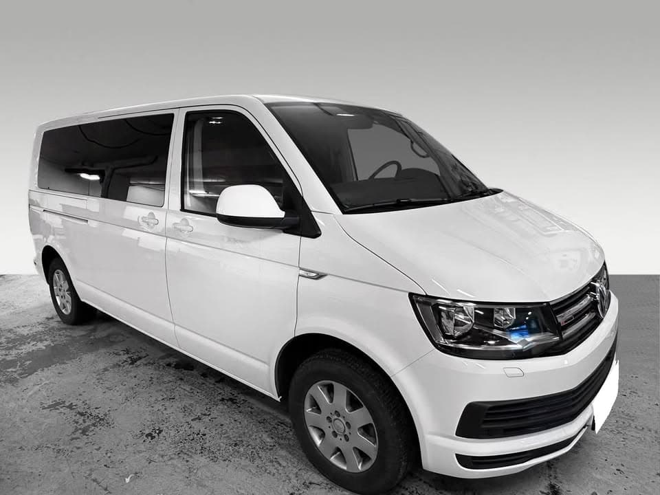 Volkswagen Kombi 2.0 TDI 7 PLAZAS 2018 17 000 km