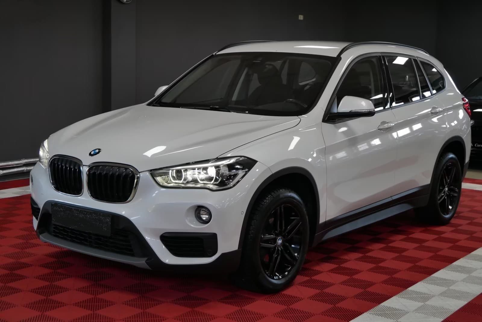 BMW X1 sDrive 18d Advantage 2019 162 000 km