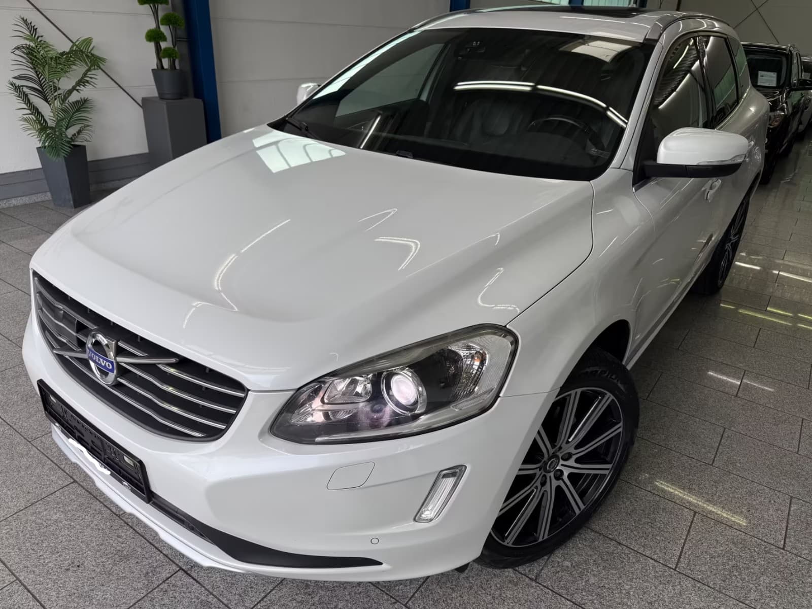 Volvo XC60 D5 Summum AWD 2015 127 000 km