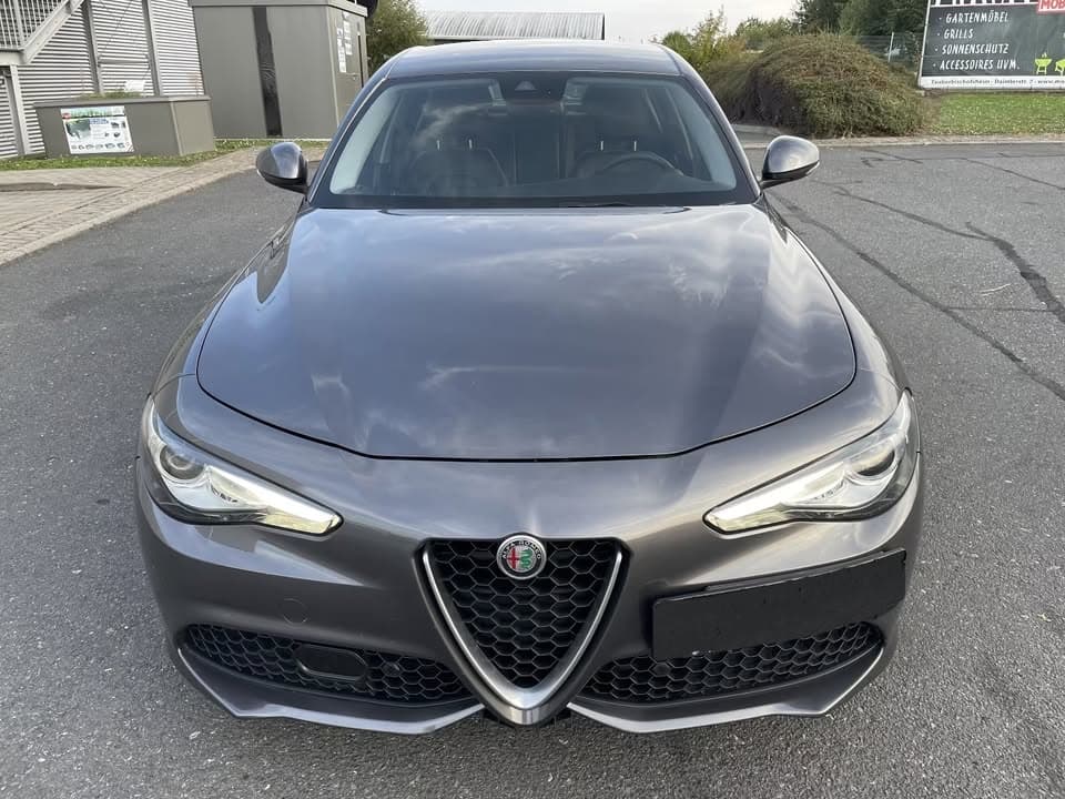 Alfa Romeo GIULIA VELOCE Q4 2017 2017 100 000 km