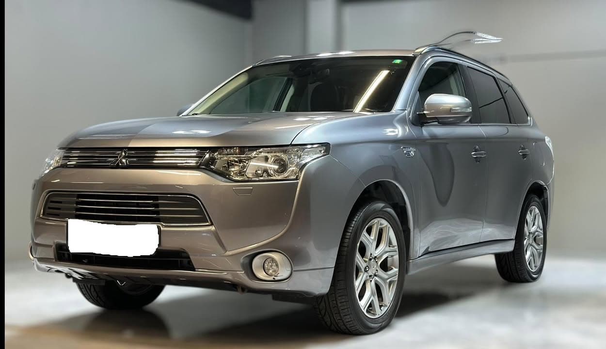 Mitsubishi Outlander PHEV 2.0 2015 187 000 km