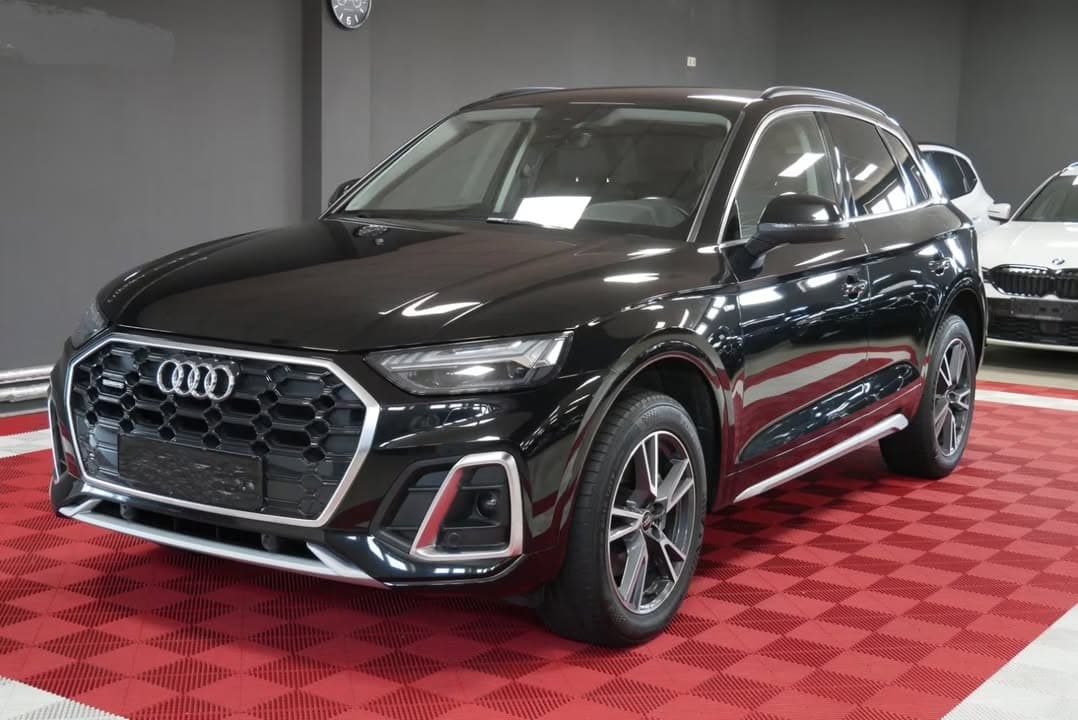 Audi Q5 40 TDI quattro S line 2022 138 000 km