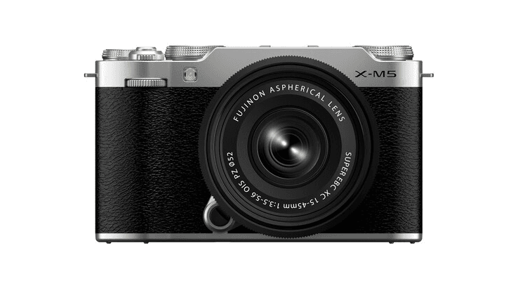 Fujifilm X-M5 + XC15-45mm Silver