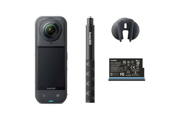 Insta360 X5 Starter Bundle