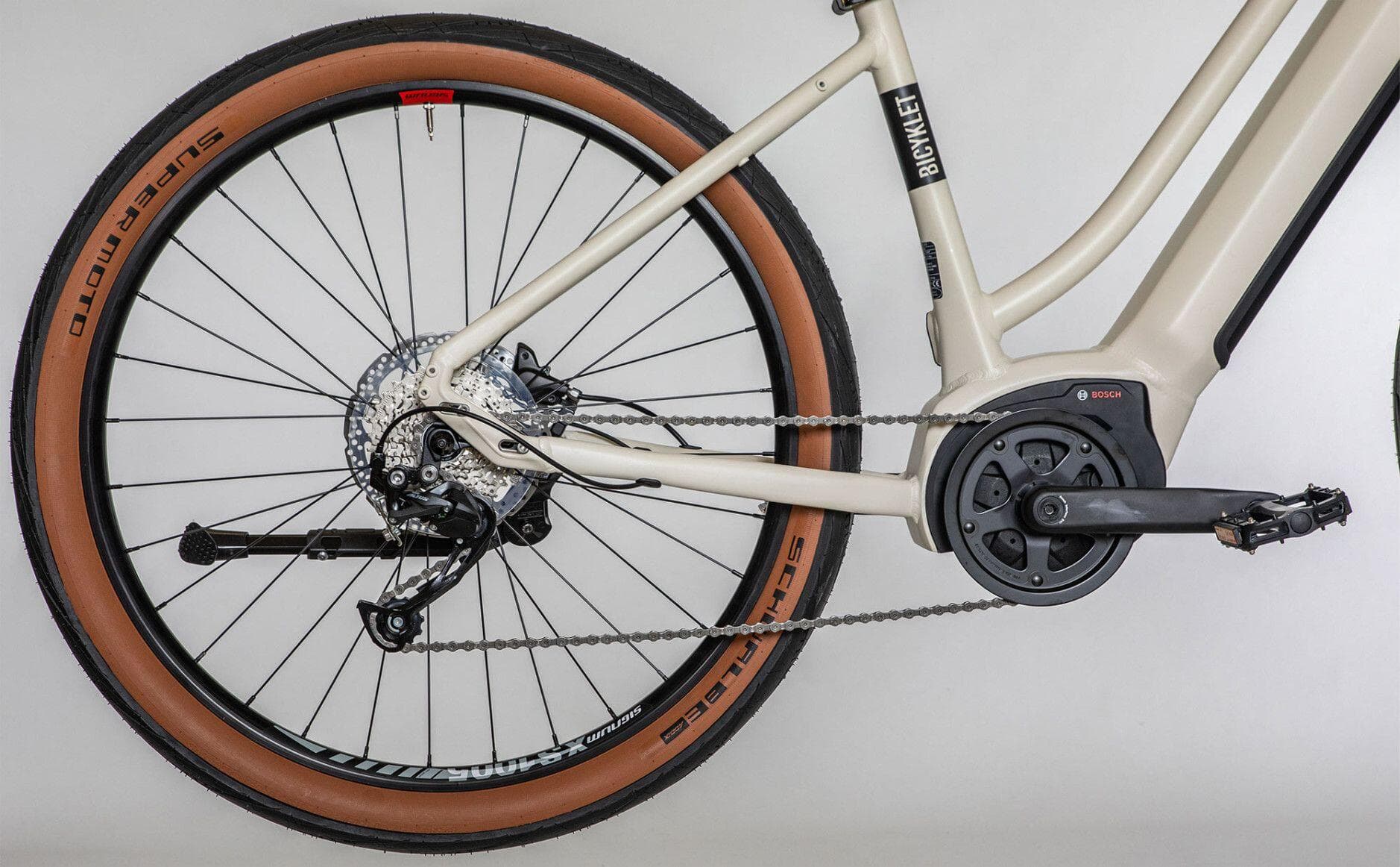 Vélo Fitness Électrique Bicyklet Béatrice Shimano Altus 9V 500 Wh 27.5 » Blanc - XL