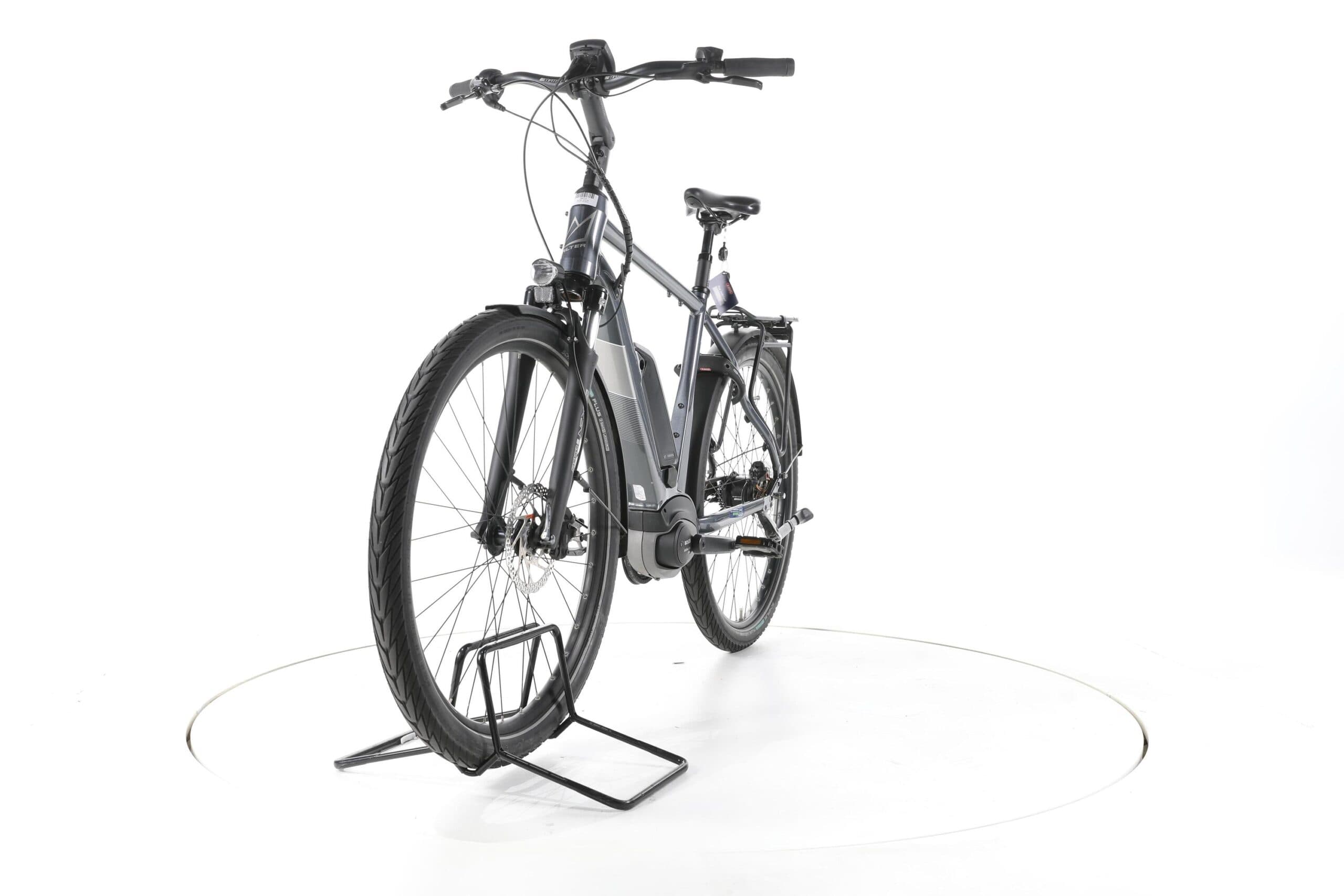 Vélo électrique Trekking NCM Milano T3, Taille 28 », Batterie 48V 12Ah 576Wh, 7 vitesses, Blanc Mat - M