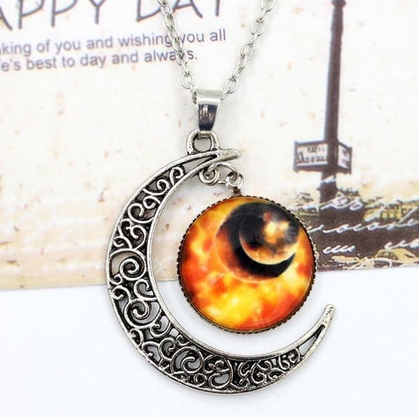 Collier cabochon lune