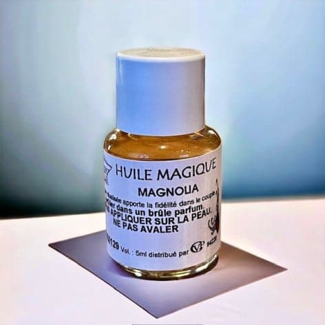 Huile Magique Magnolia : Apporte la fidélité dans le couple