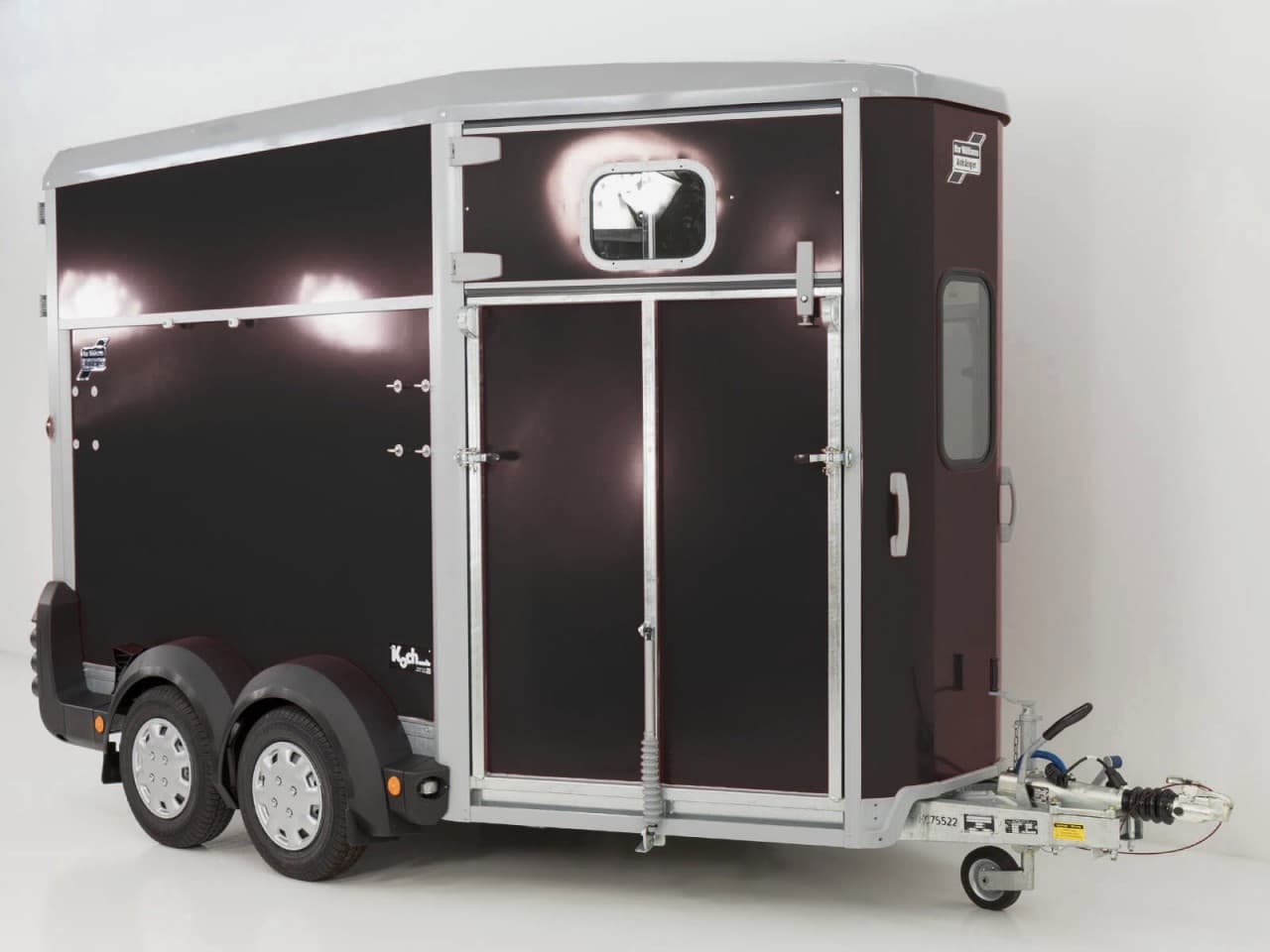 Ifor Williams HB511 paardentrailer | zwart | uitgang aan de voorzijde - nieuw