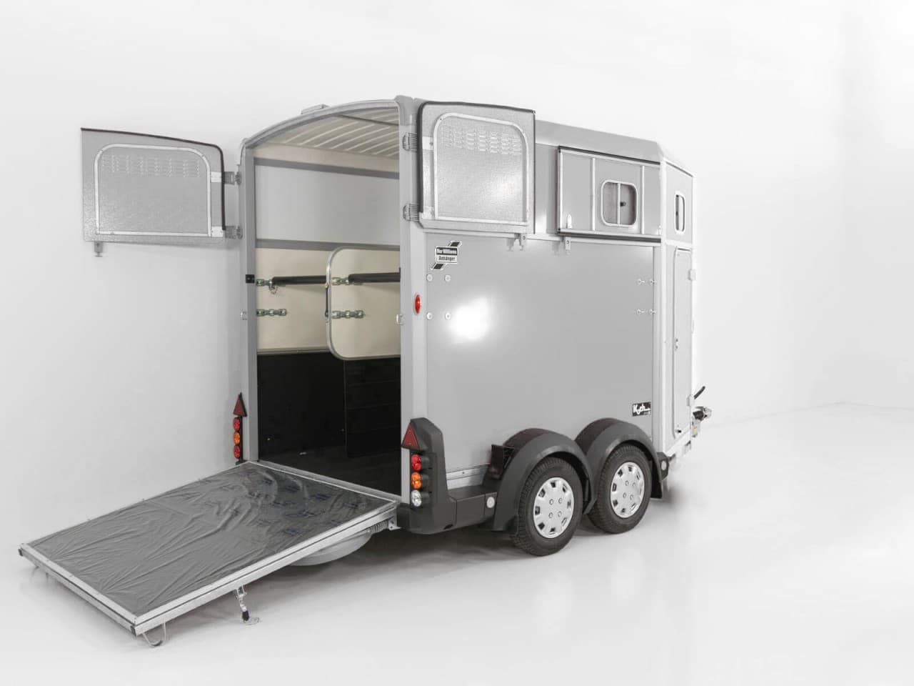 Ifor Williams paardentrailer HB511 | zadelkamer | zilver - nieuw