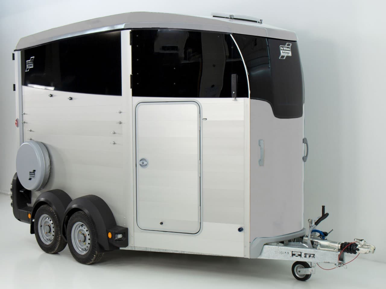 Ifor Williams HBX 511 paardentrailer | zadelkamer | nieuw model | zilver - nieuw