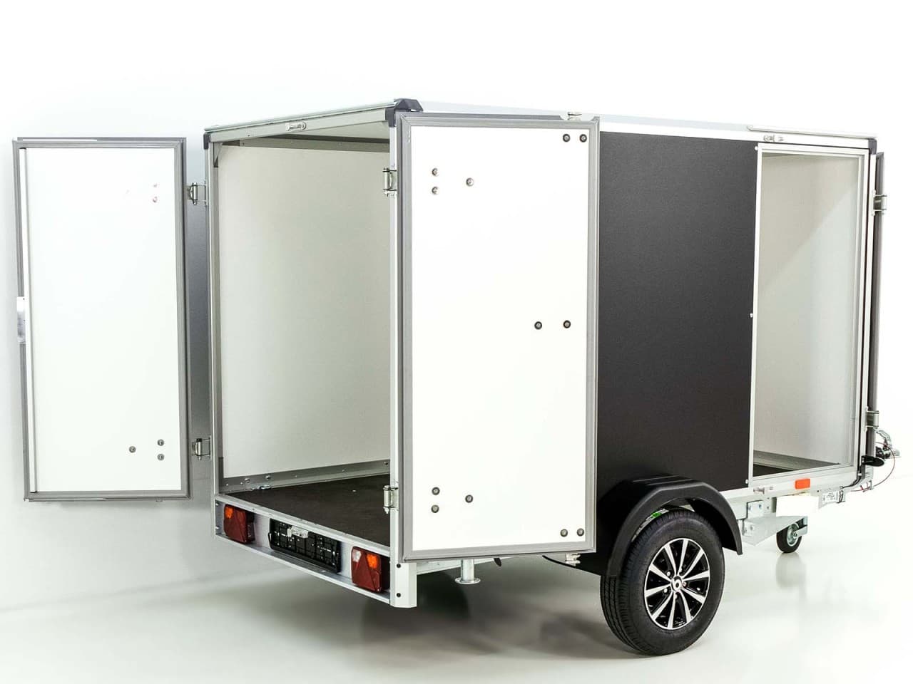 Variant bagagelabel Black Edition 148x258cm H:157 1.35t| Deur-Nieuw