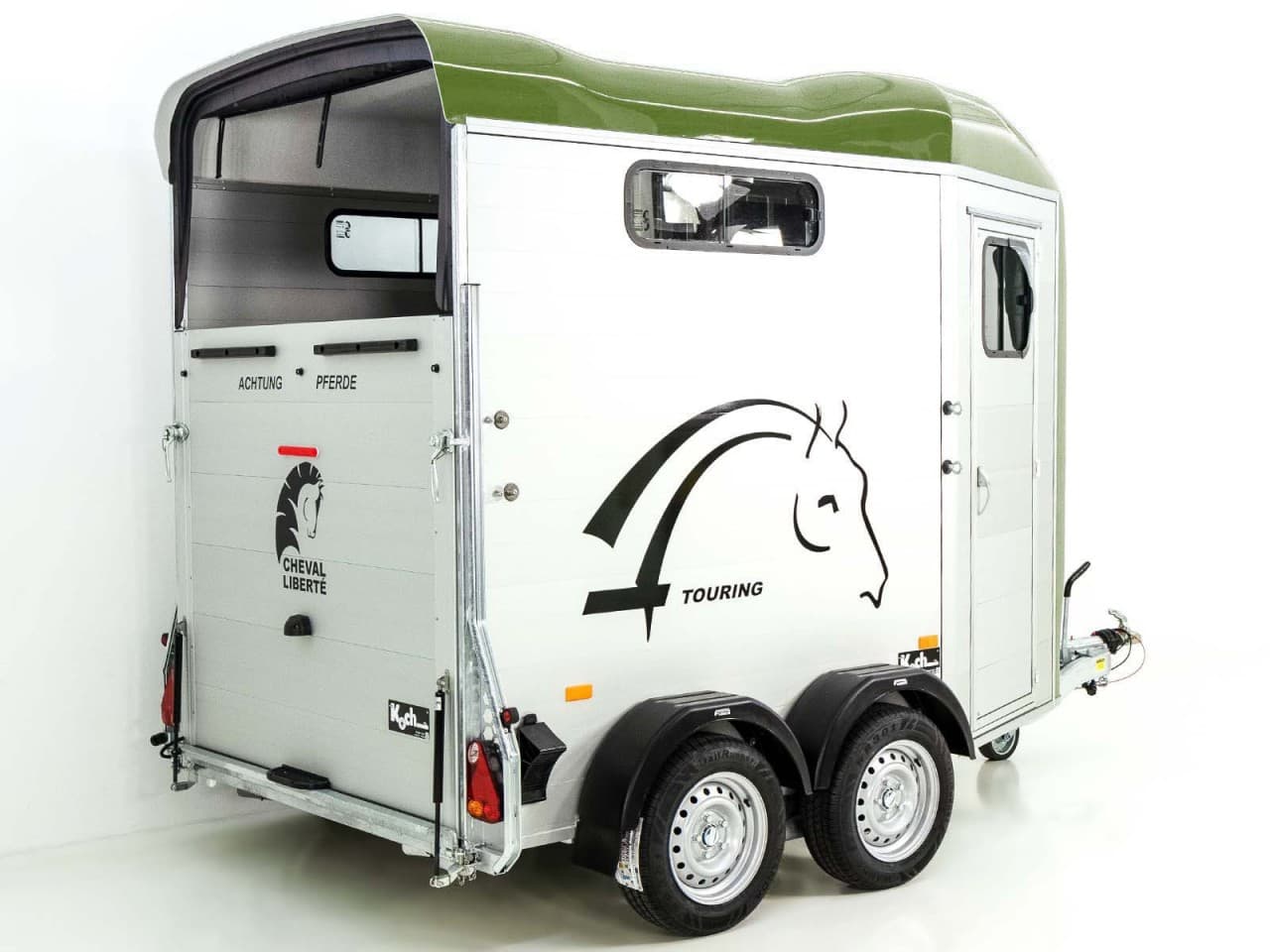 Cheval Liberte paardentrailer Touring Country | Pullman chassis | Lossen aan de voorzijde | Olijfgroen - Nieuw