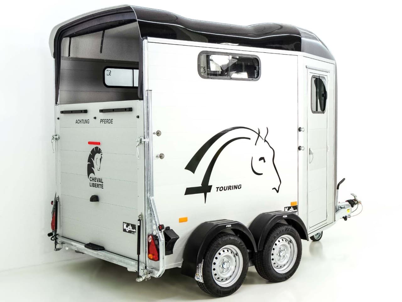 Cheval Liberte paardentrailer Touring Country | Pullman chassis | Lossen aan de voorzijde | Zwart - Nieuw