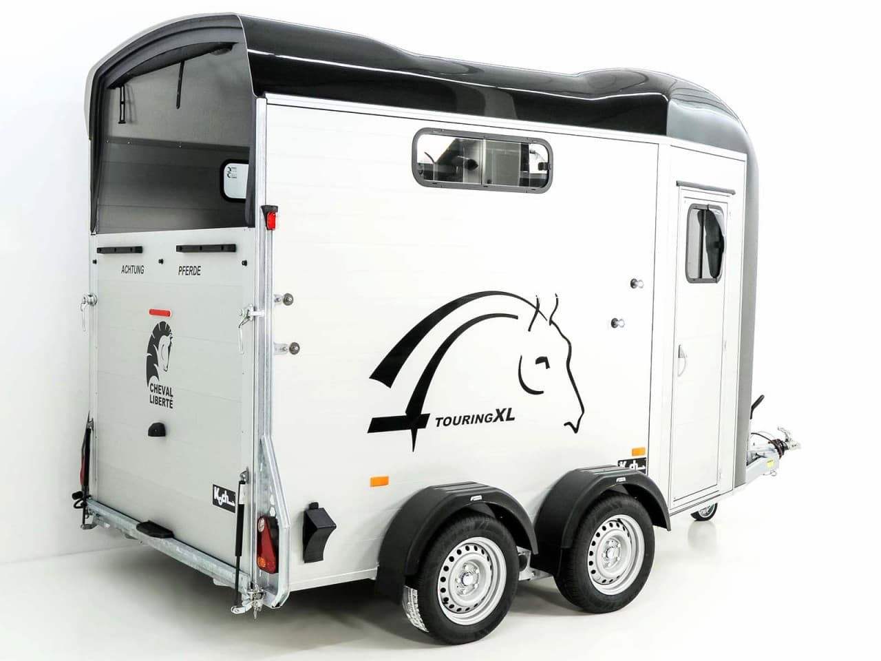 Cheval Liberte Paardentrailer Touring XL Country | Zadelkamer | Vooruitgang | Zwart - Nieuw