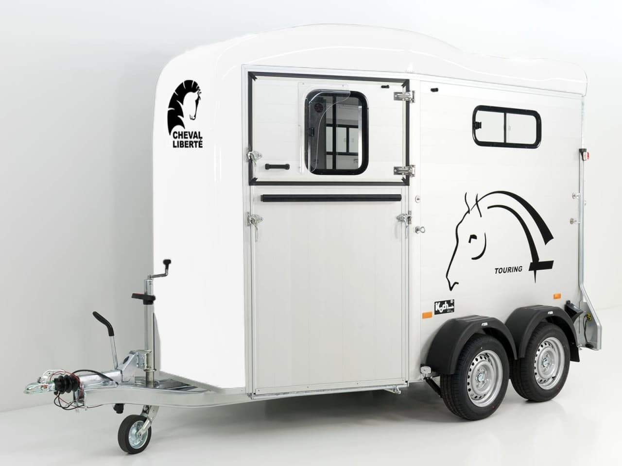 Cheval Liberte Touring Country paardentrailer | zadelkamer | uitgang aan de voorzijde | wit - nieuw