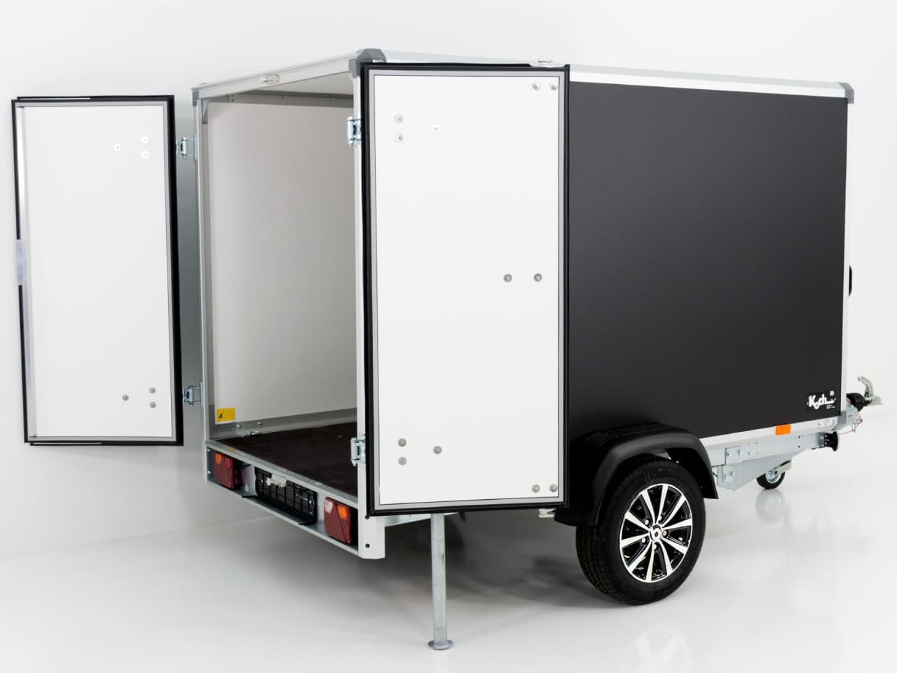 Variant bagagelabel Black Edition 148x258cm H:157 1.35t-Nieuw