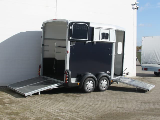 Ifor Williams HB511 paardentrailer | achterklep/deurcombinatie | zwart - nieuw