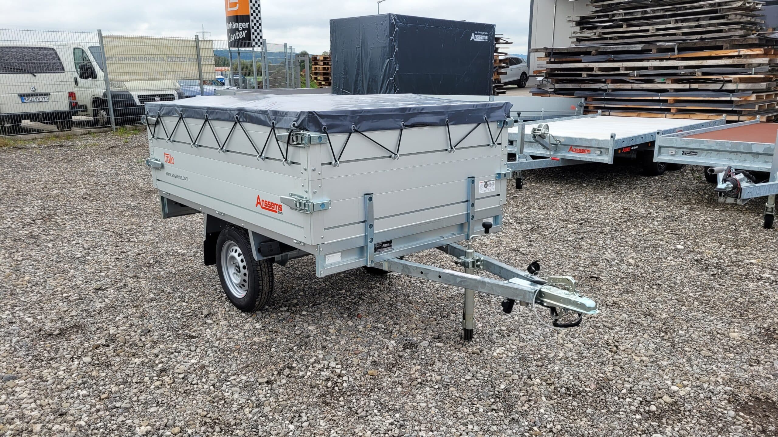 Anssems aluminium vlakke oplegger PLT 750 kg, laadruimte 2,11 x 1,32 m, compleet aanbod, verlengzijwanden en vlak dekzeil.