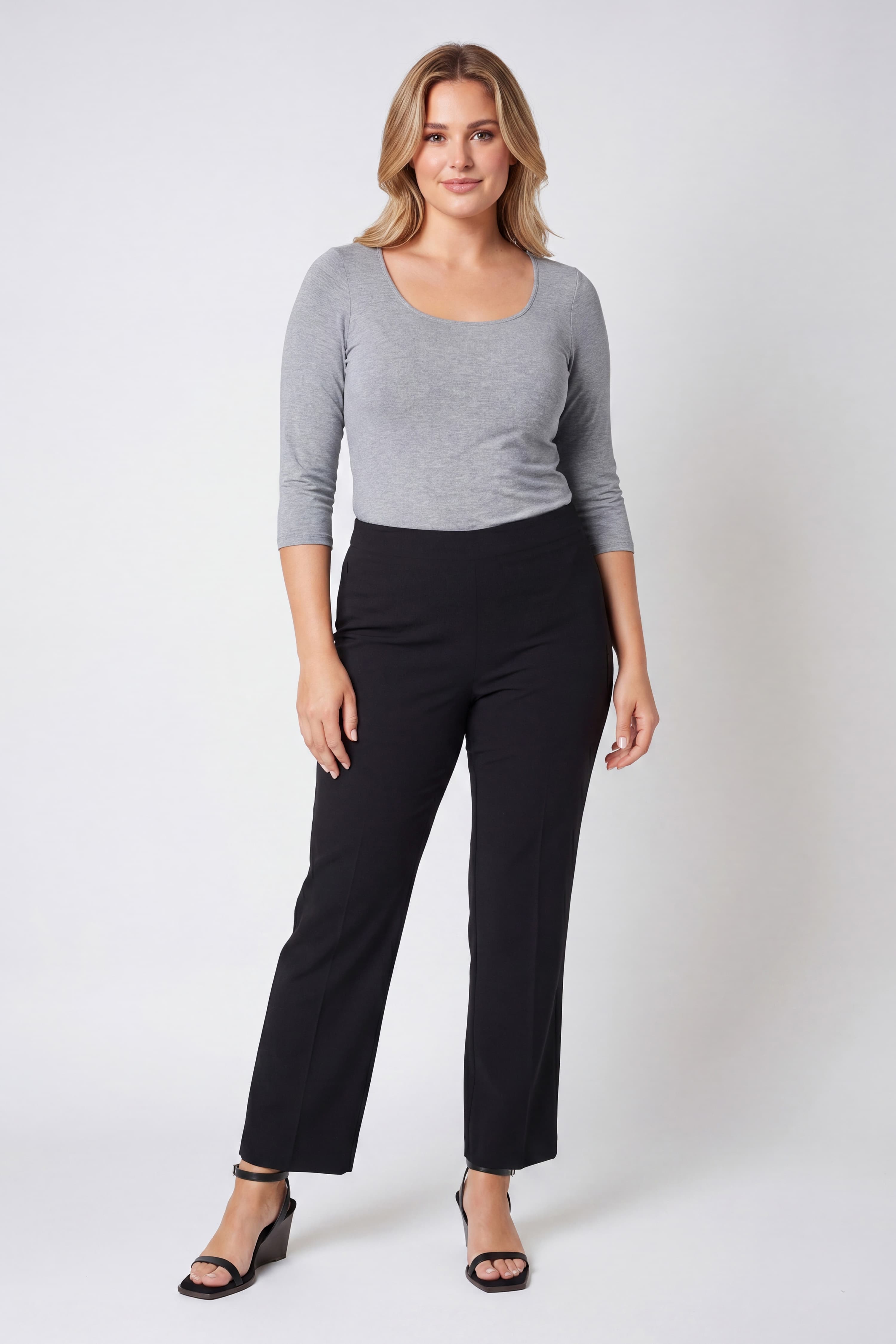 Pantalon droit uni matière chic et confortable en scuba crepe elasthane