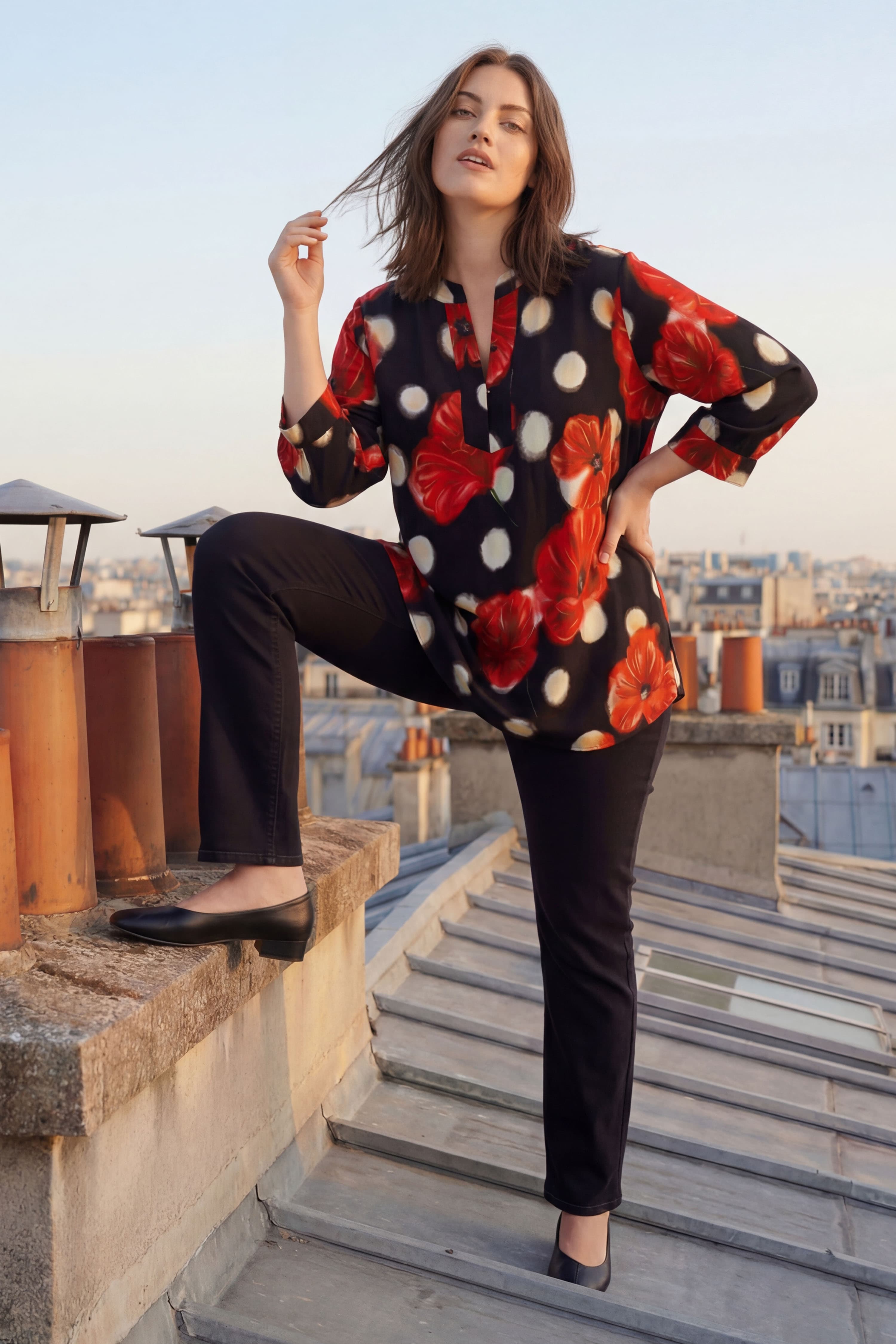 Blouse coquelicots et pois -elegance moderne