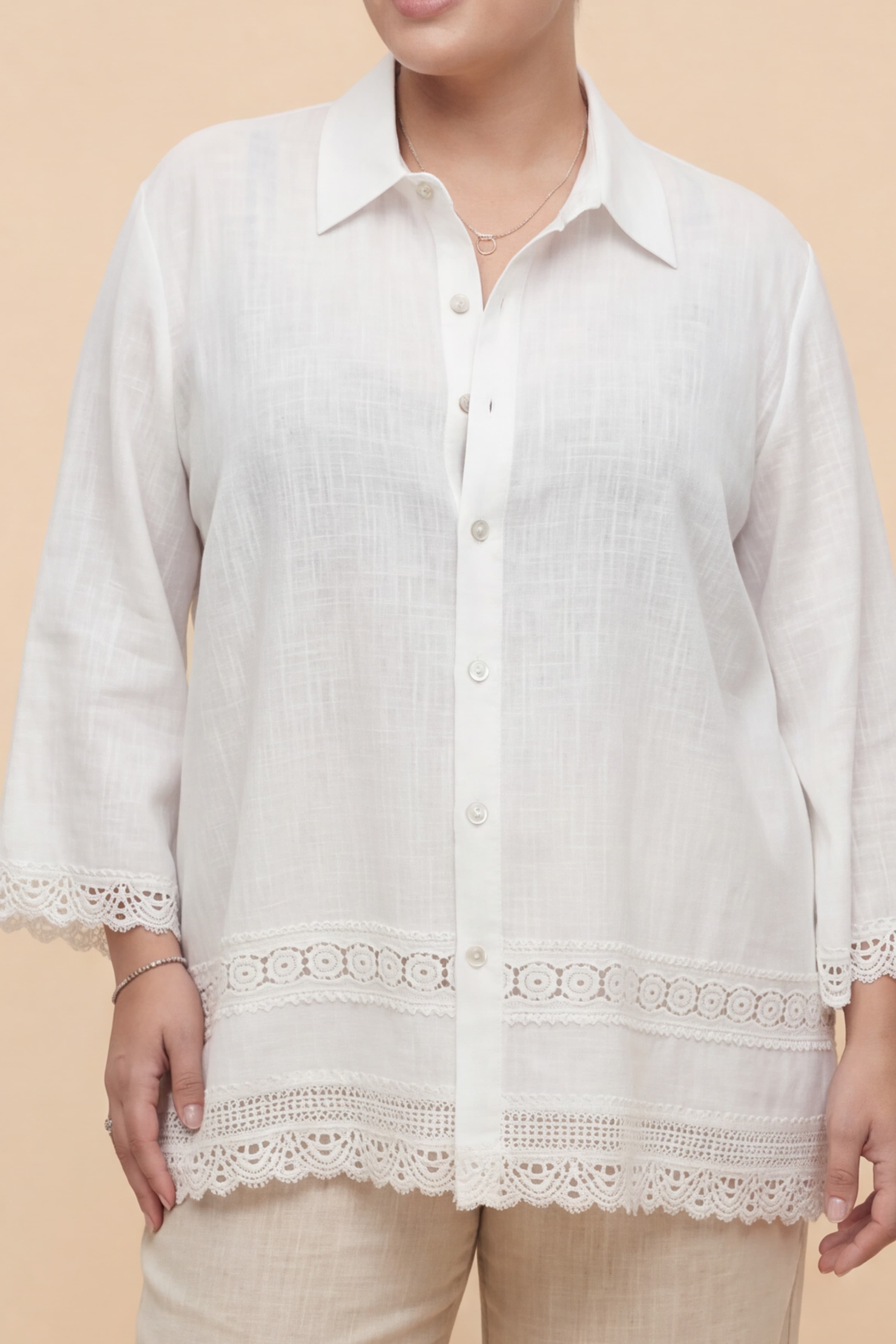 Chemise en lin et viscose a détails dentelle elegance naturelle