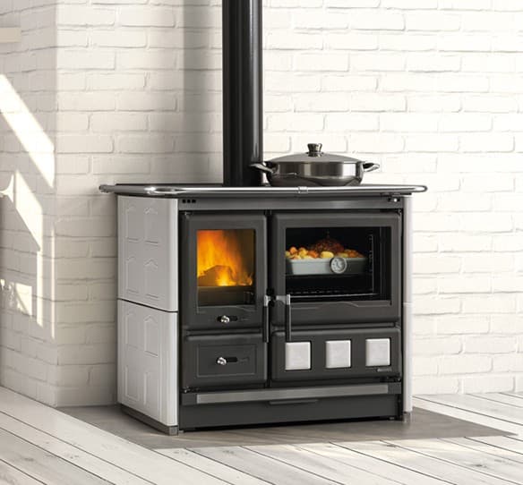 Cuisinière à bois en céramique LA NORDICA Rosa XXL.16 Maiolica 10.5 kW