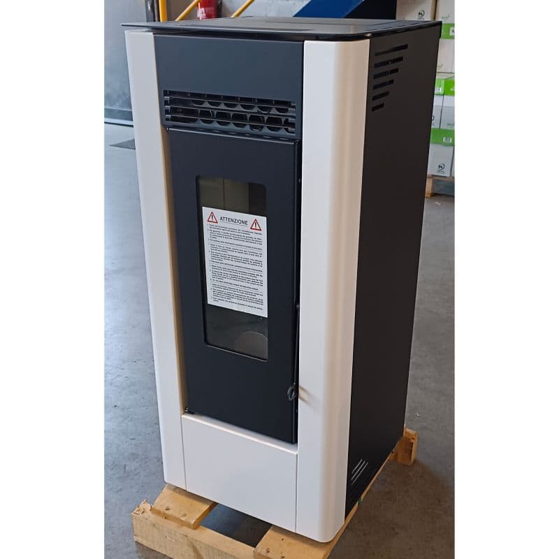 Poêle à granules étanche FIREMATIC C12 11.6 kW