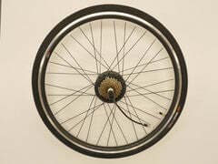 Roue arrière et moteur avec câble/connecteur
