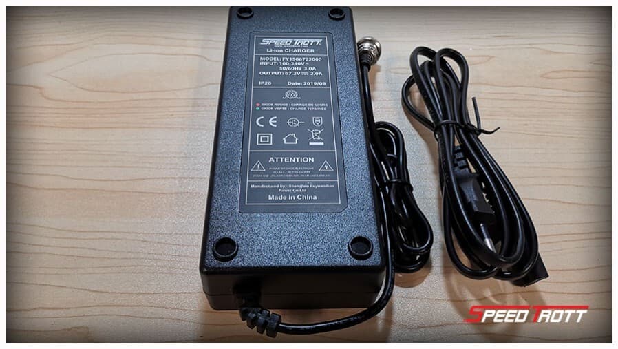 Chargeur 67.2V - Speedtrott RX-2000 - RX-2.4