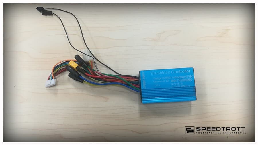 Contrôleur arrière 60V 30A (A) - Speedtrott RX-2.4