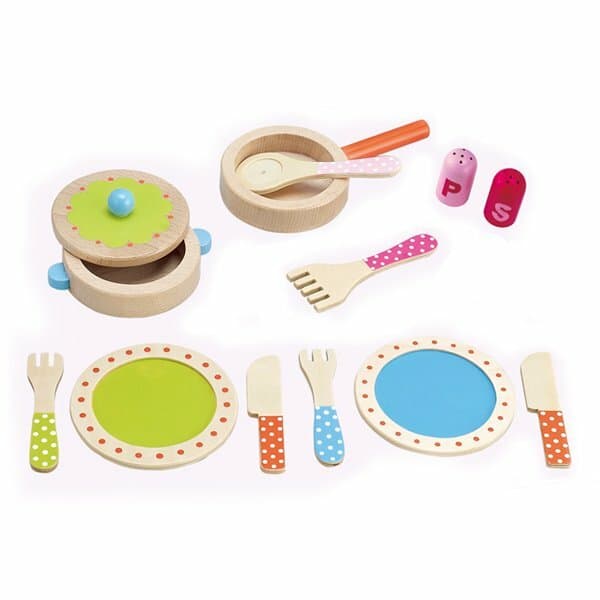 Dinette et lot de casseroles en bois