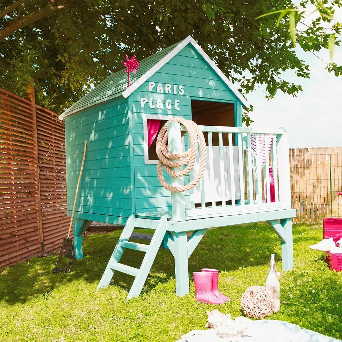 Cabane en bois traité sur pilotis pour enfant - Winny