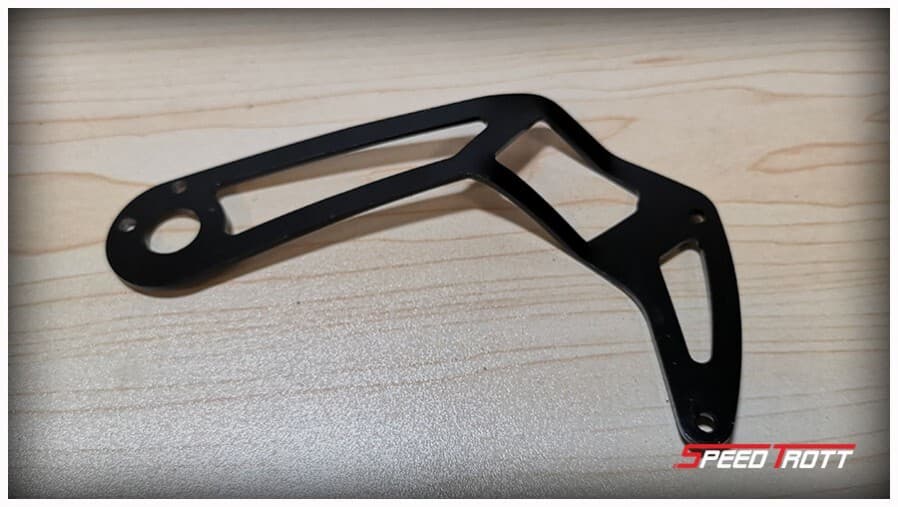 Patte de fixation garde boue avant ou arrière droit - Speedtrott RX-1000 - RX-2000