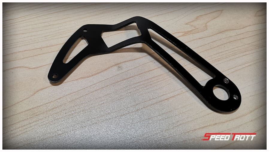 Patte de fixation garde boue avant ou arrière gauche - Speedtrott RX-1000 - RX-2000