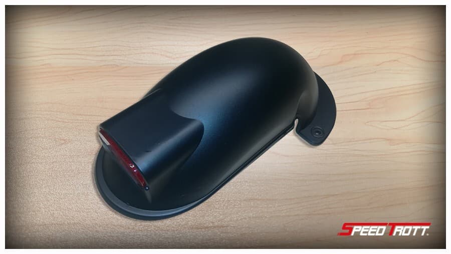 Garde boue arrière + feu - Speedtrott ST-16 - ST-16GX