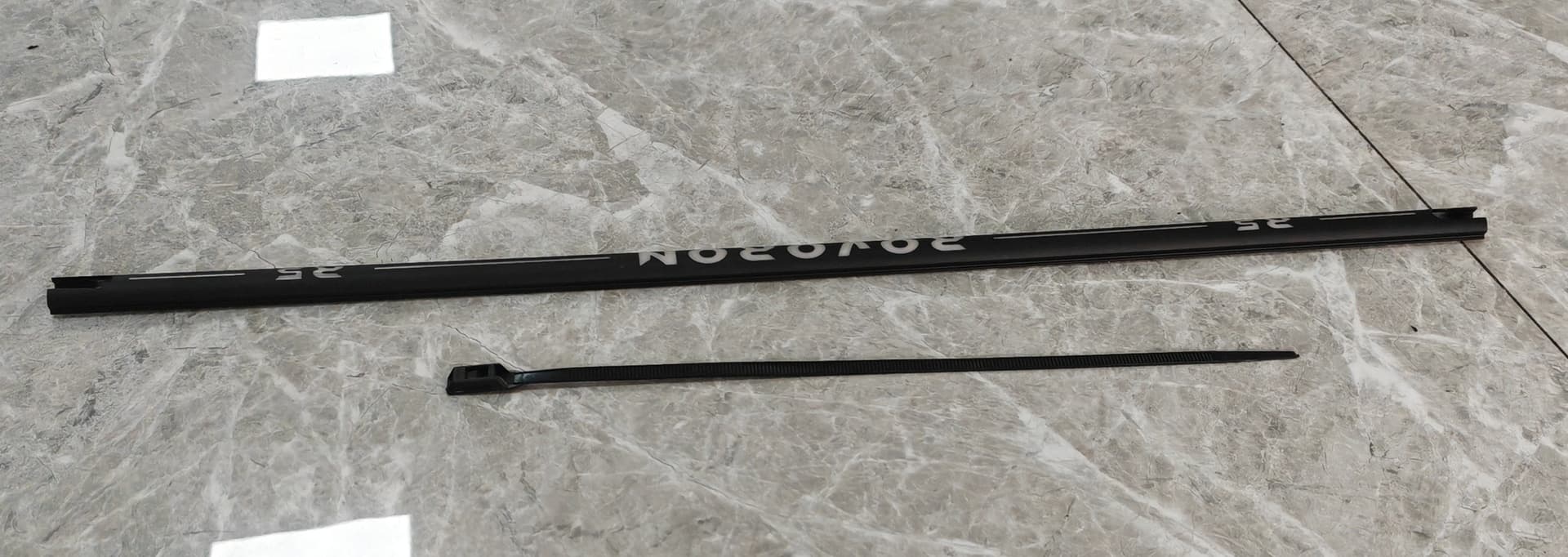 Rovoron R7 & R7 Pro | CACHE LED COLONNE DE DIRECTION DROIT