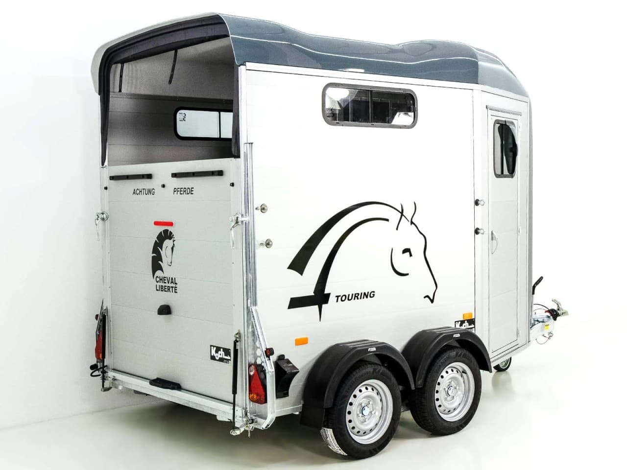 Cheval Liberte Pferdeanhänger Touring Country| Pullman-Fahrwerk| Frontausstieg| grau-Neu
