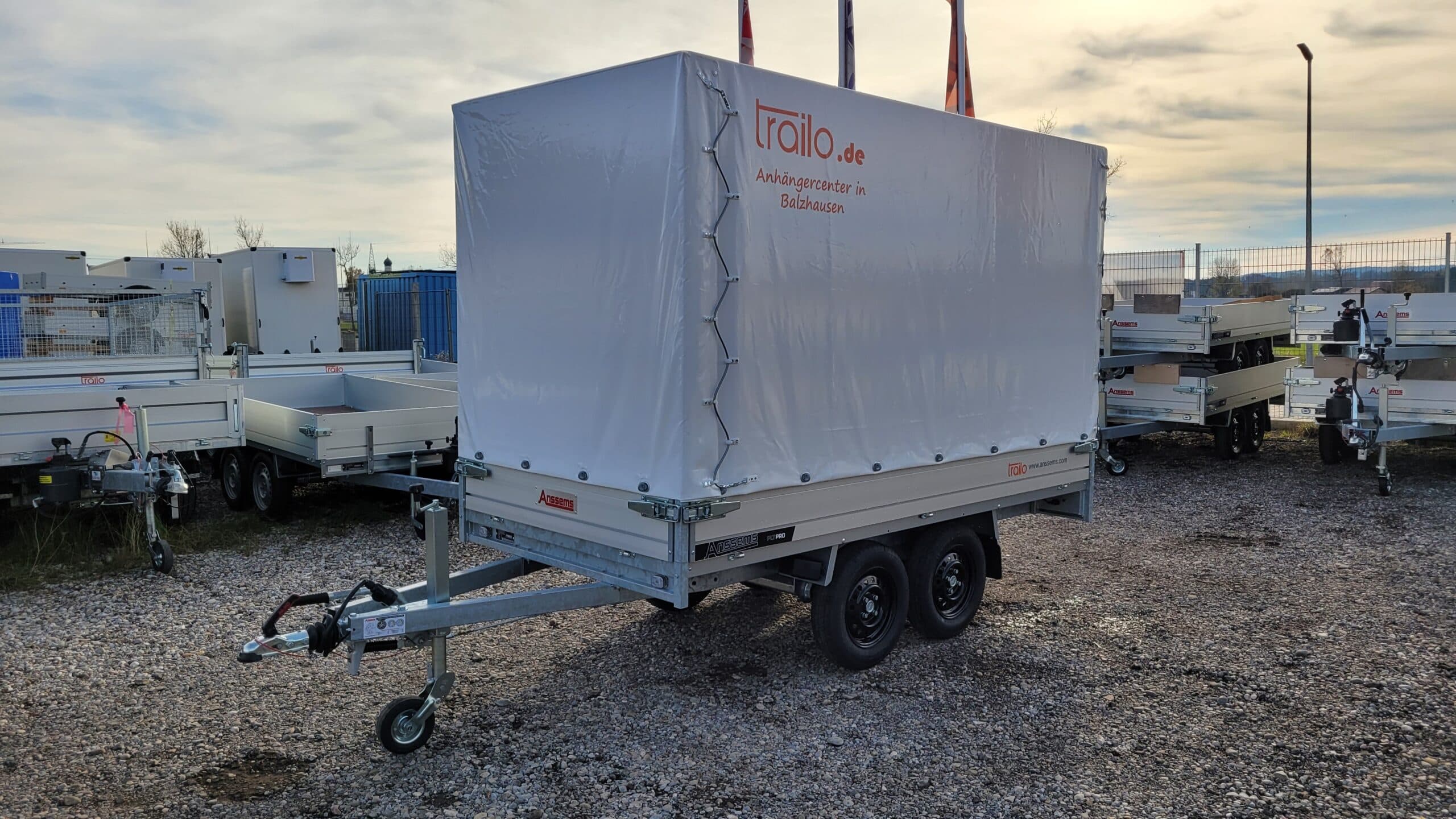 Anssems PKW Anhänger Hochlader Alu PLT-2 PRO 1350kg, Ladefläche 3.05 x 1,50 m mit Aktionsplane 1.80m
