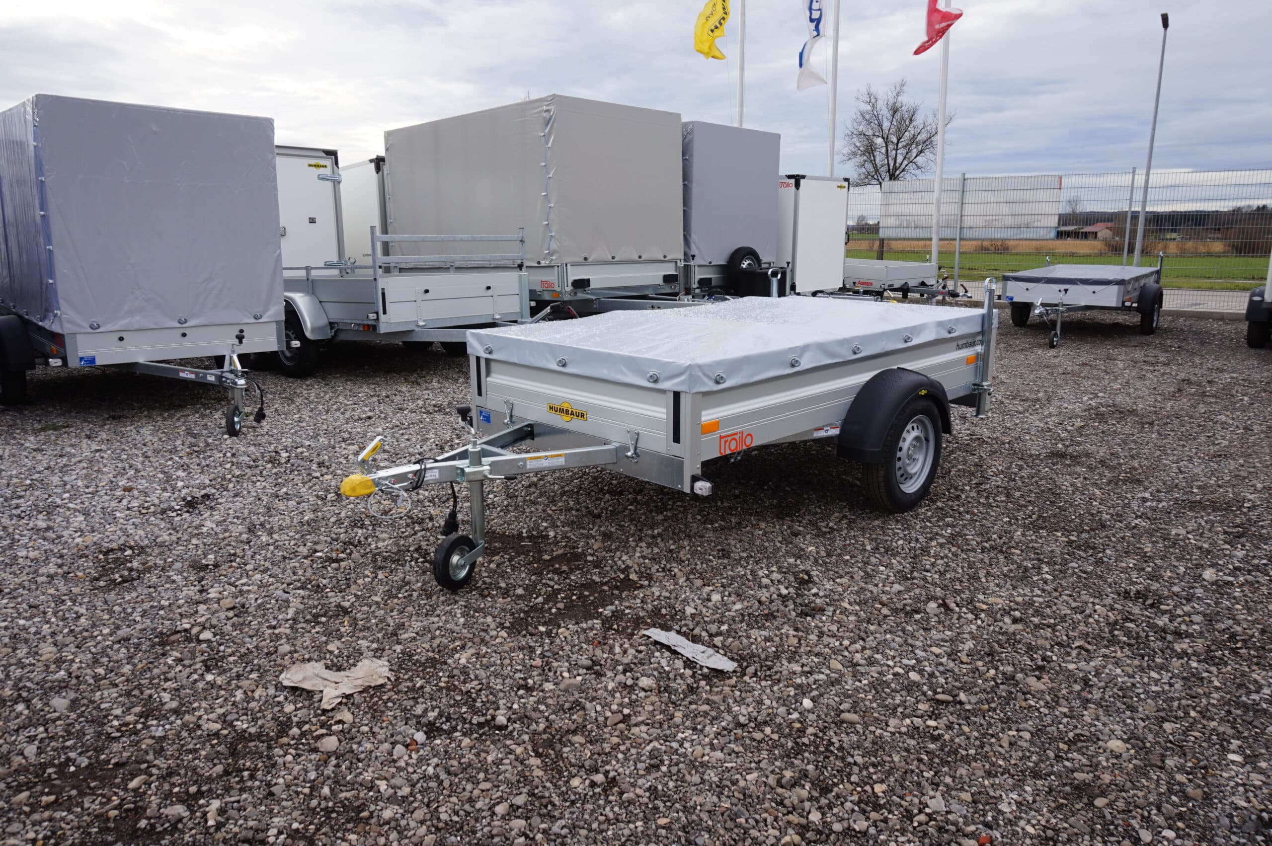 Humbaur PKW-Anhänger HA 752513 KV Alu 750kg Ladefläche 2,51 x 1,31m mit Klappe vorn Komplettangebot