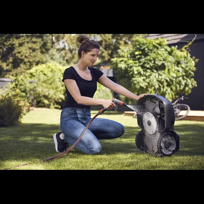 Robot tondeuse Husqvarna Automower 315 Mark II - 1500 m², pentes 40%