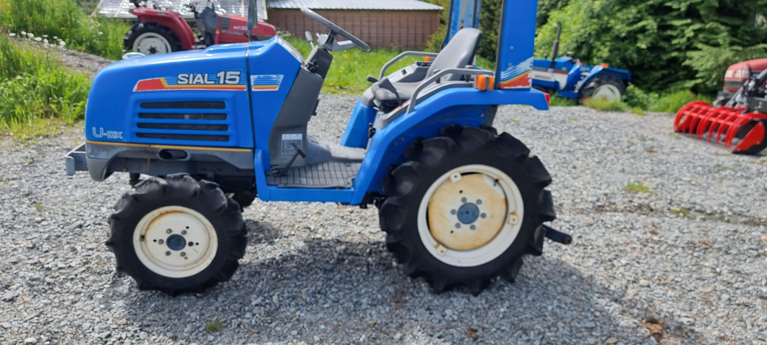Iseki TF-15 D/A (749h) (2403) : Tracteur Performant et Durable - Achat en Ligne