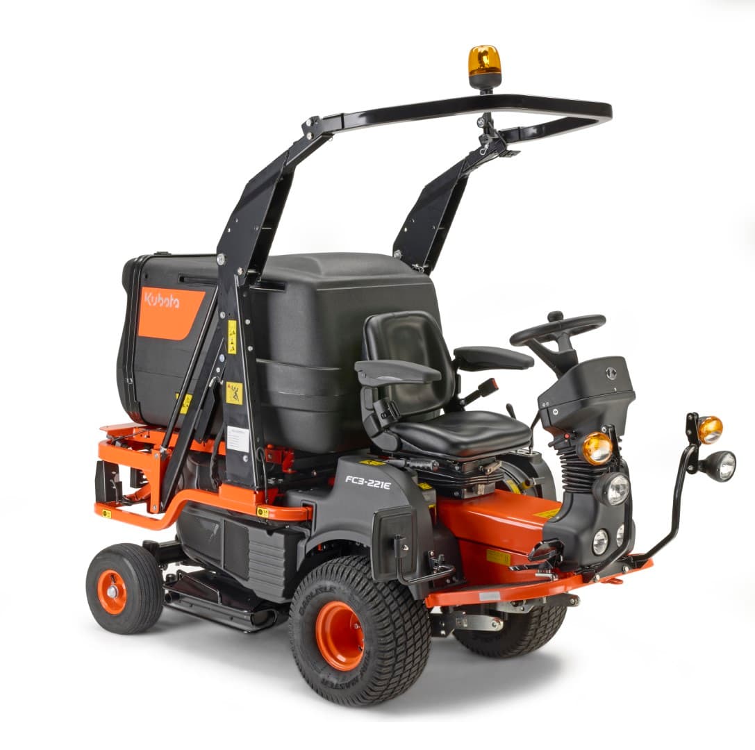 Tondeuse frontale Kubota FC3 (221E & 261) – Performante et compacte avec plateau inclus
