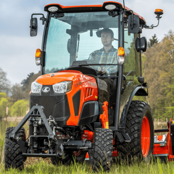 Tracteur Kubota LX – Confort, puissance et polyvalence professionnelle