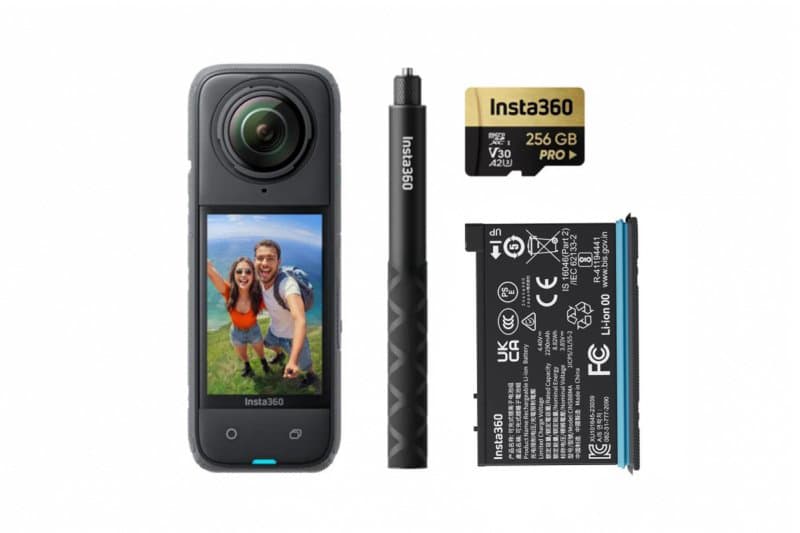 Insta360 X4 Travel Package