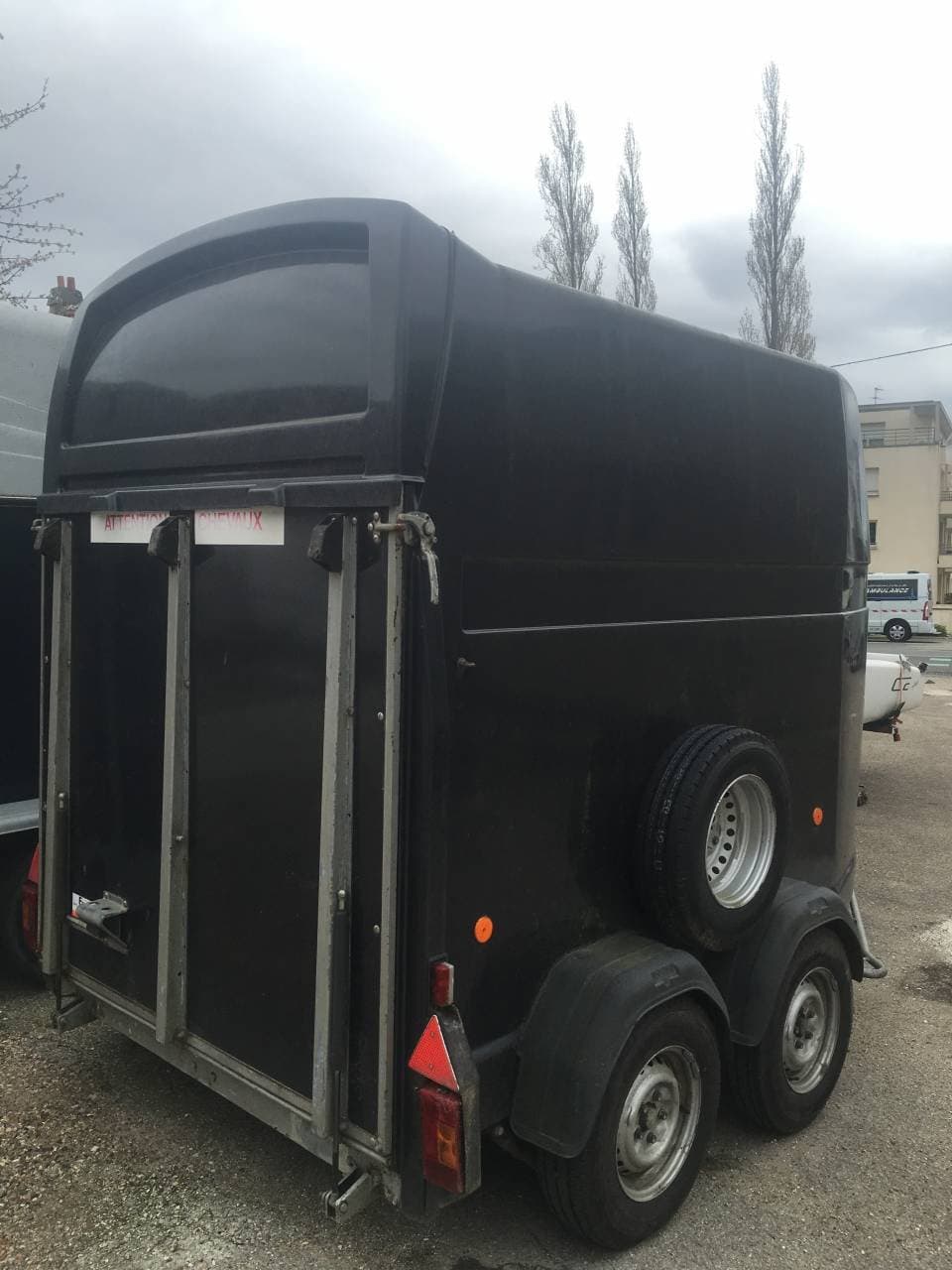 Van deux place Westfalia Saumur Noire