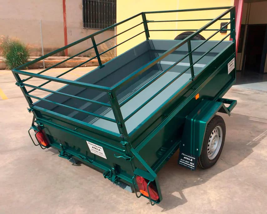 Remolque 2.000 x 1.300 x 500 basculante + barandilla desmontable – Mma 750 kg